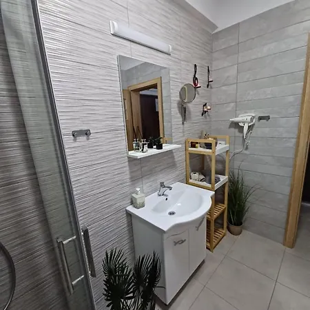 Zen Apartment