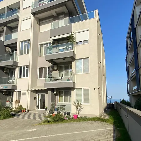 Zen Apartment *